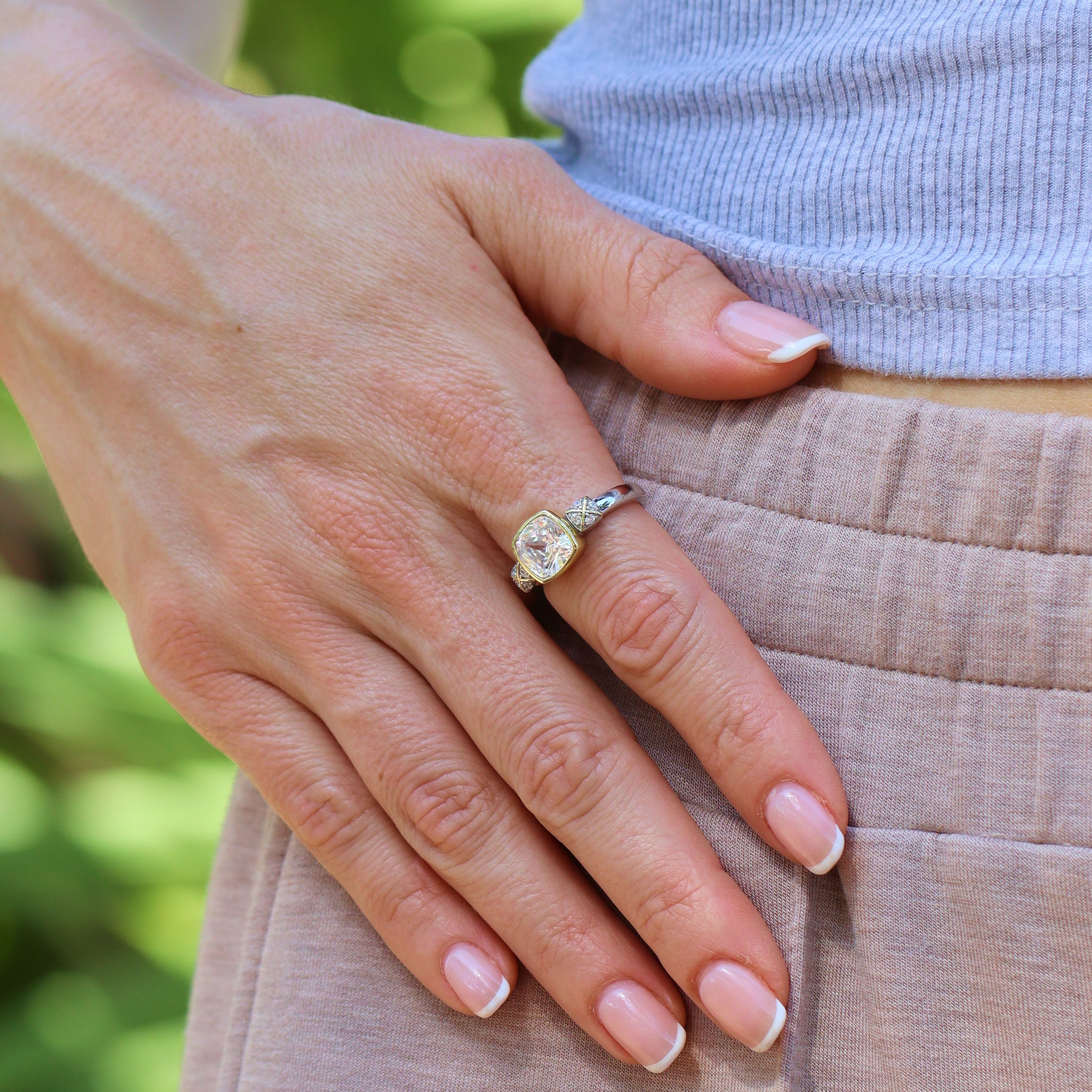 Natale Gemstone Ring