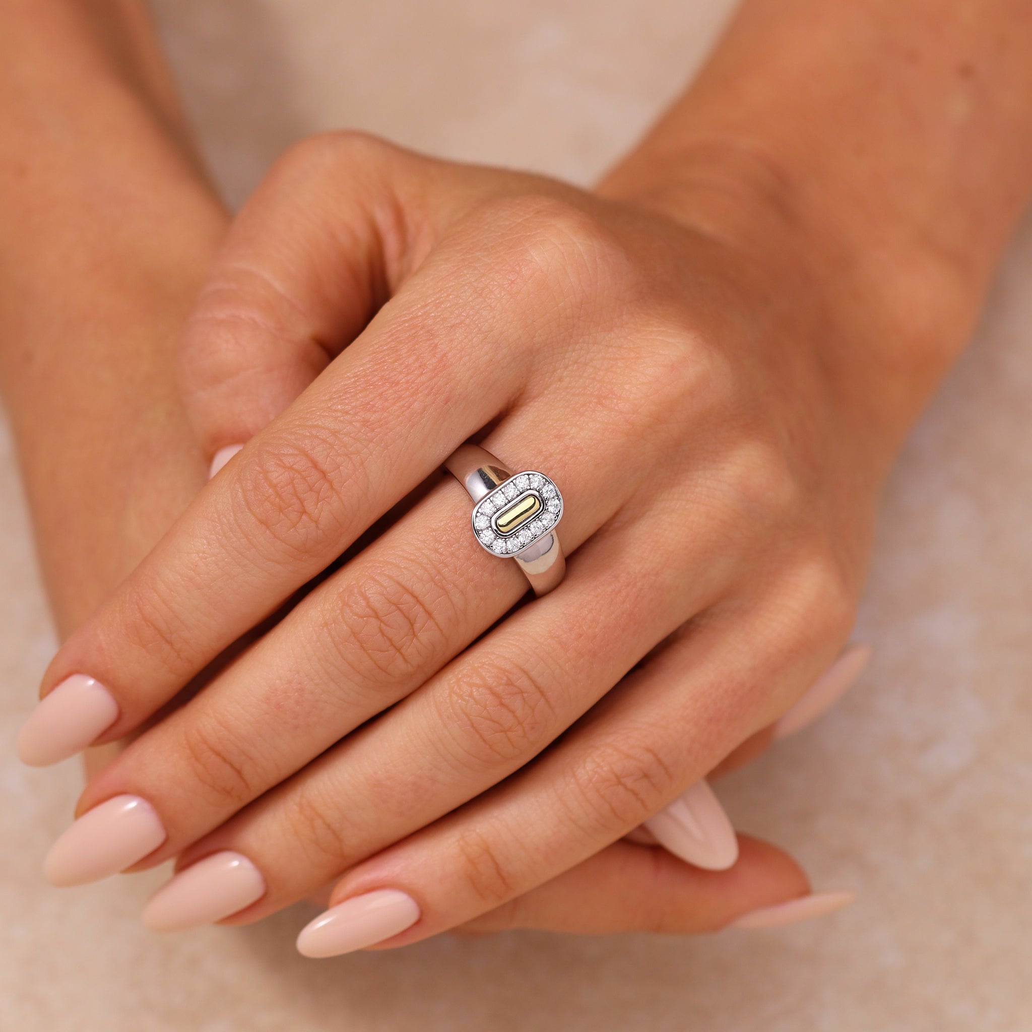 Noemi Gemstone Ring