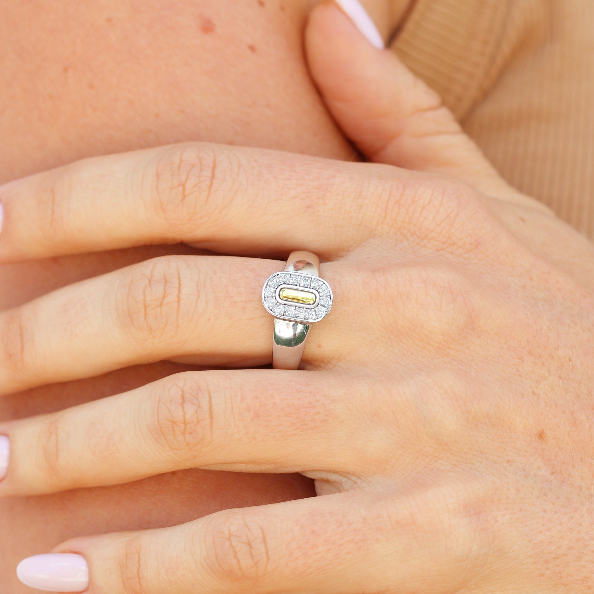 Noemi Gemstone Ring