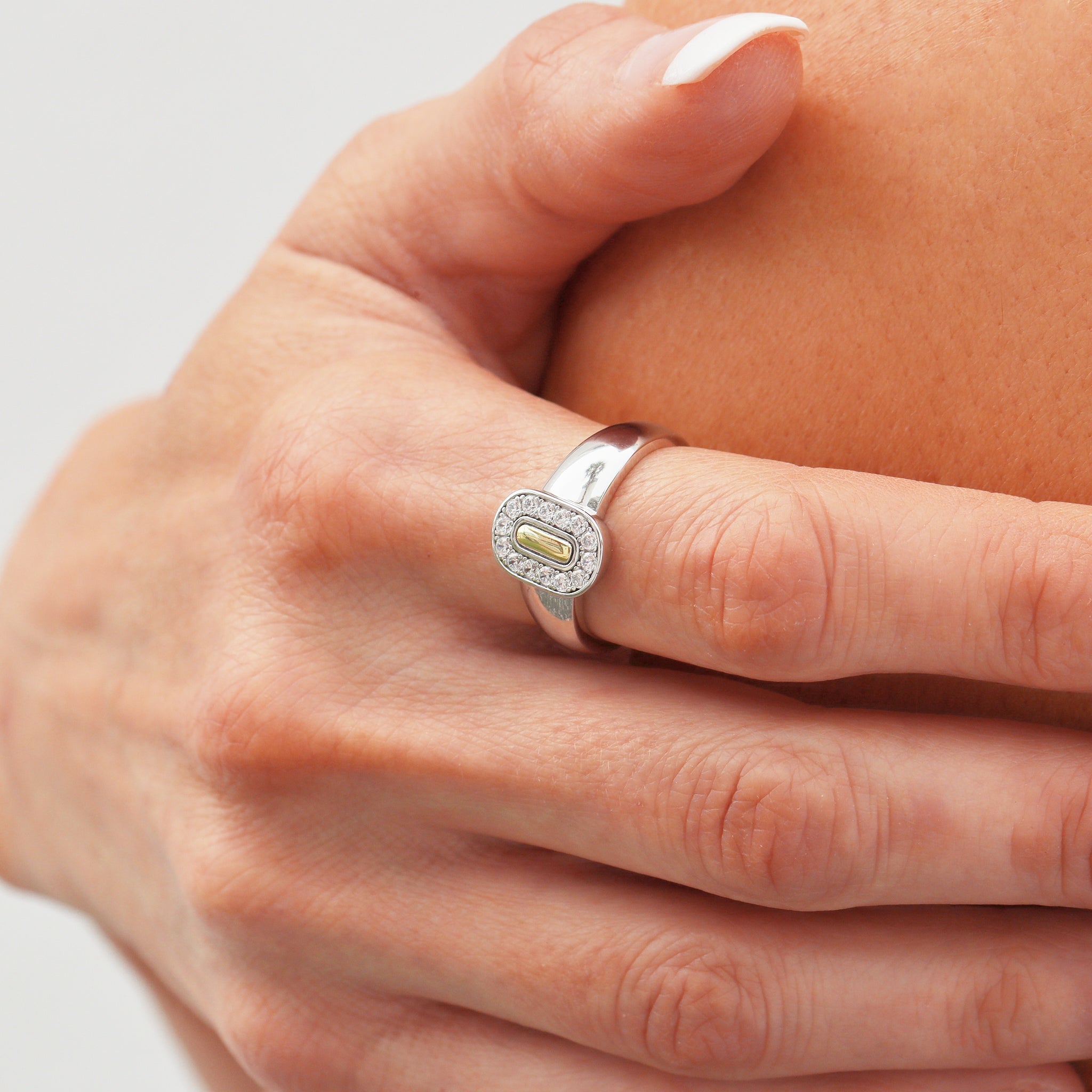 Noemi Gemstone Ring